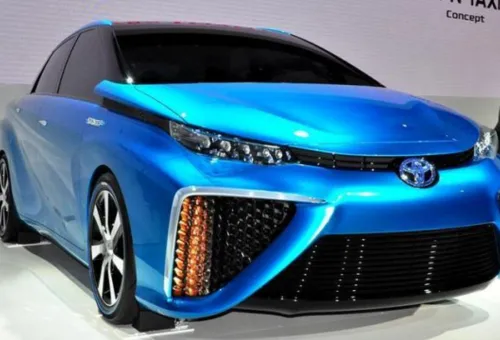 Lottery opens for first Toyota fuel-cell vehicle