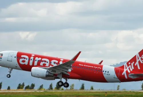 AirAsia flight QZ8501 from Indonesia to Singapore missing
