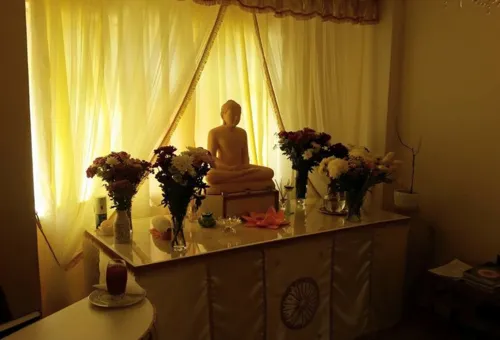 ලන්ඩන් වල නව විහාරස්තානයක් විවෘර්ත...