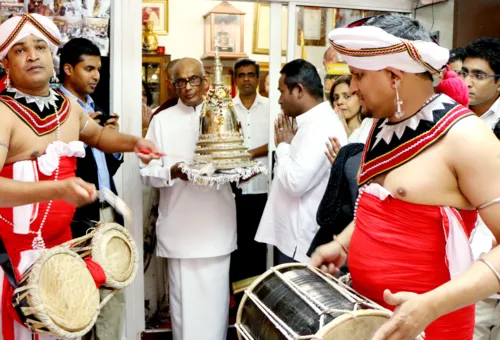 KATHINA PINKAMA 2015 - KINGSBURY BUDDHIST TEMPLE