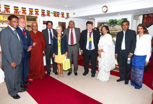 Mayor of Ealing Visits London Buddhist Vihara