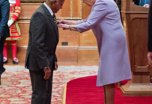 Vernon Udugampola receives MBE