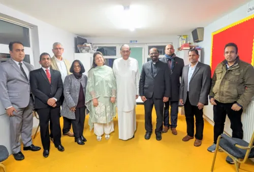 Sri Lanka High Commissioner Rohitha Bogollagama visited the Sri Lankan Catholic Chaplaincy...