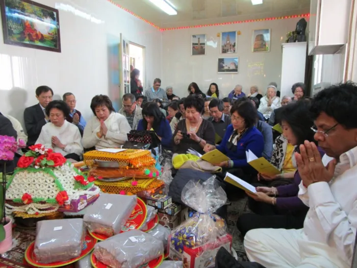 ප්‍රංශයේ ජේතවනාරාමයේ කටින පුජෝත්සවය