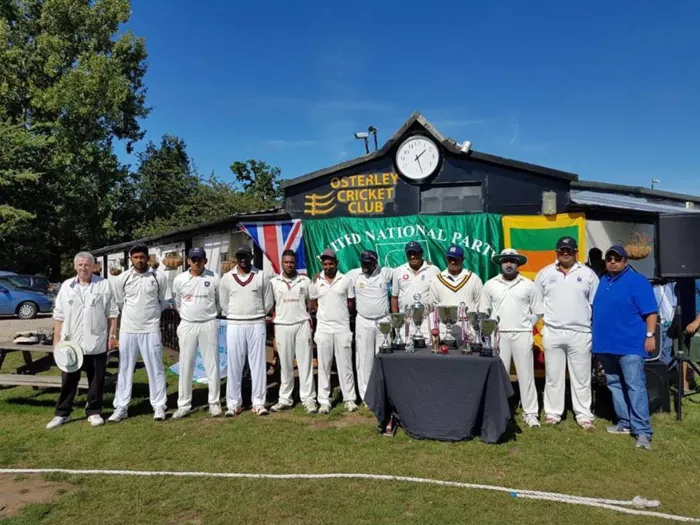 ලන්ඩන් කොළ නිළ සටනේ ජය කොළට