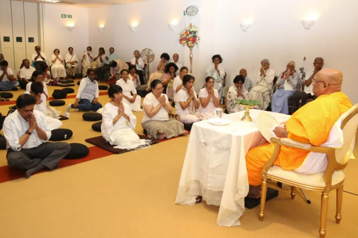 London Buddhist Vihara "Dhammassawana" Monthly Dhamma sermon.