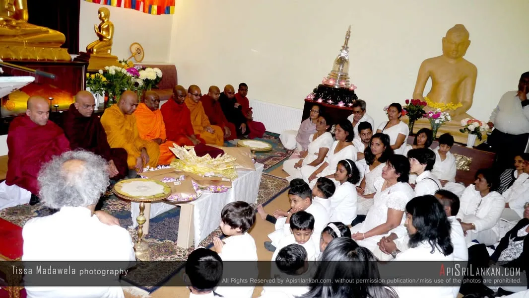 London Buddhist Vihara 2013 Kathina Ceremony