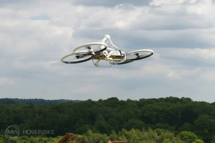 3D Printed Robot Takes Hoverbike Out For A Spin