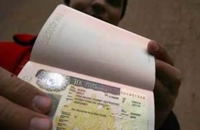 UK Visa Applicants Arrested for Fraud in Sri Lanka