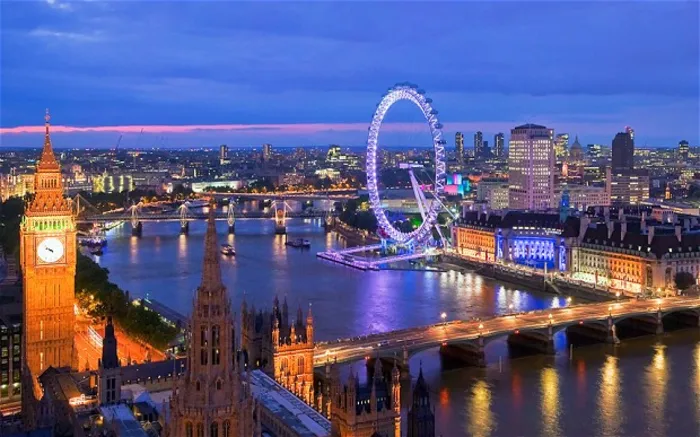London beats New York as most popular destination for workers 