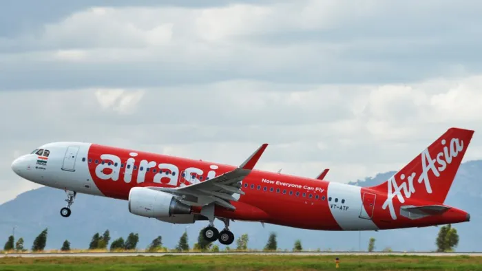 AirAsia flight QZ8501 from Indonesia to Singapore missing
