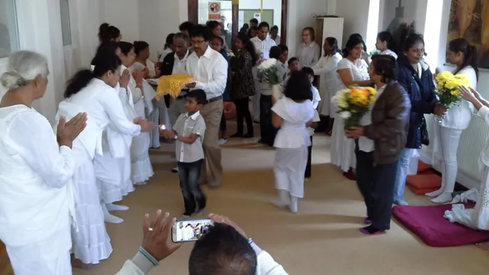 VESAK CELEBRATION AT JETHAVANA BUDDHIST VIHARA 2015 IN BIRMINGHAM