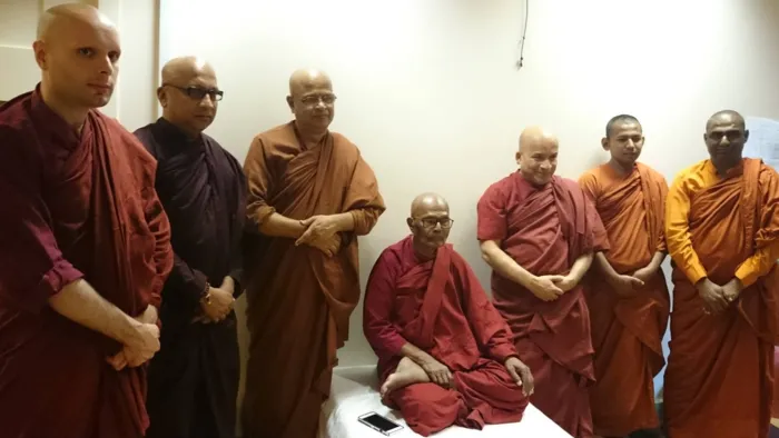Renowned Meditation Teacher visits London Buddhist Vihara