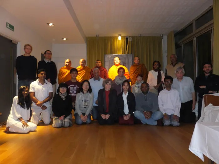 Buddhist Practice Gains Popularity at Cambridge University