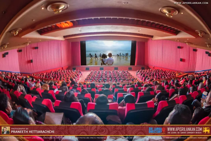 හෝ ගානා පොකුණ නැරඹුවෙමි........