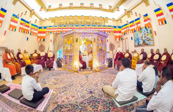 ලන්ඩන් මහකොමසාරිස් කාර්යාලයෙන් වෙසක් පින්කමක්