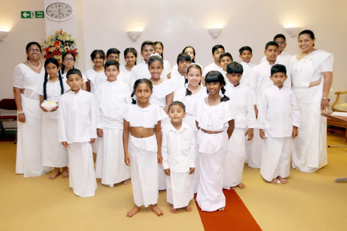 Children's Poson Bakthi Gee at London Buddhist Vihara